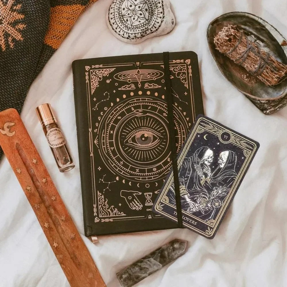 The Marigold Tarot — 78 Card Fortune Telling Deck